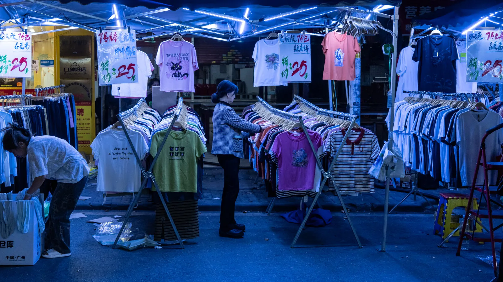 Nghịch Lý Kinh Tế Trung Quốc: Lạm Phát Nhích Lên Nhưng Áp Lực Giảm Phát Vẫn Bám Rễ